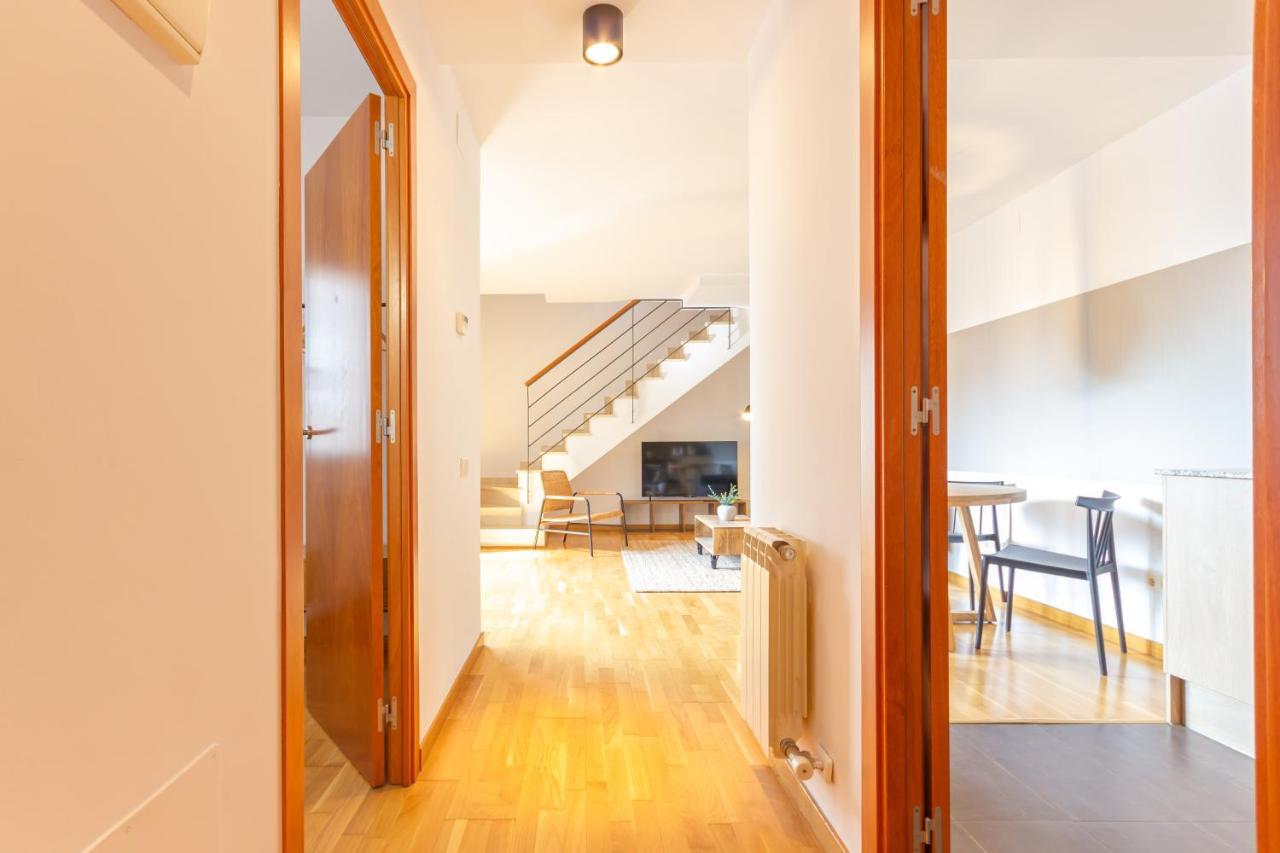 Apartmán Elegante Duplex En Terrassa, Barcelona Exteriér fotografie