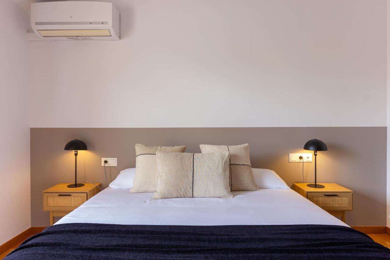 Apartmán Elegante Duplex En Terrassa, Barcelona Exteriér fotografie