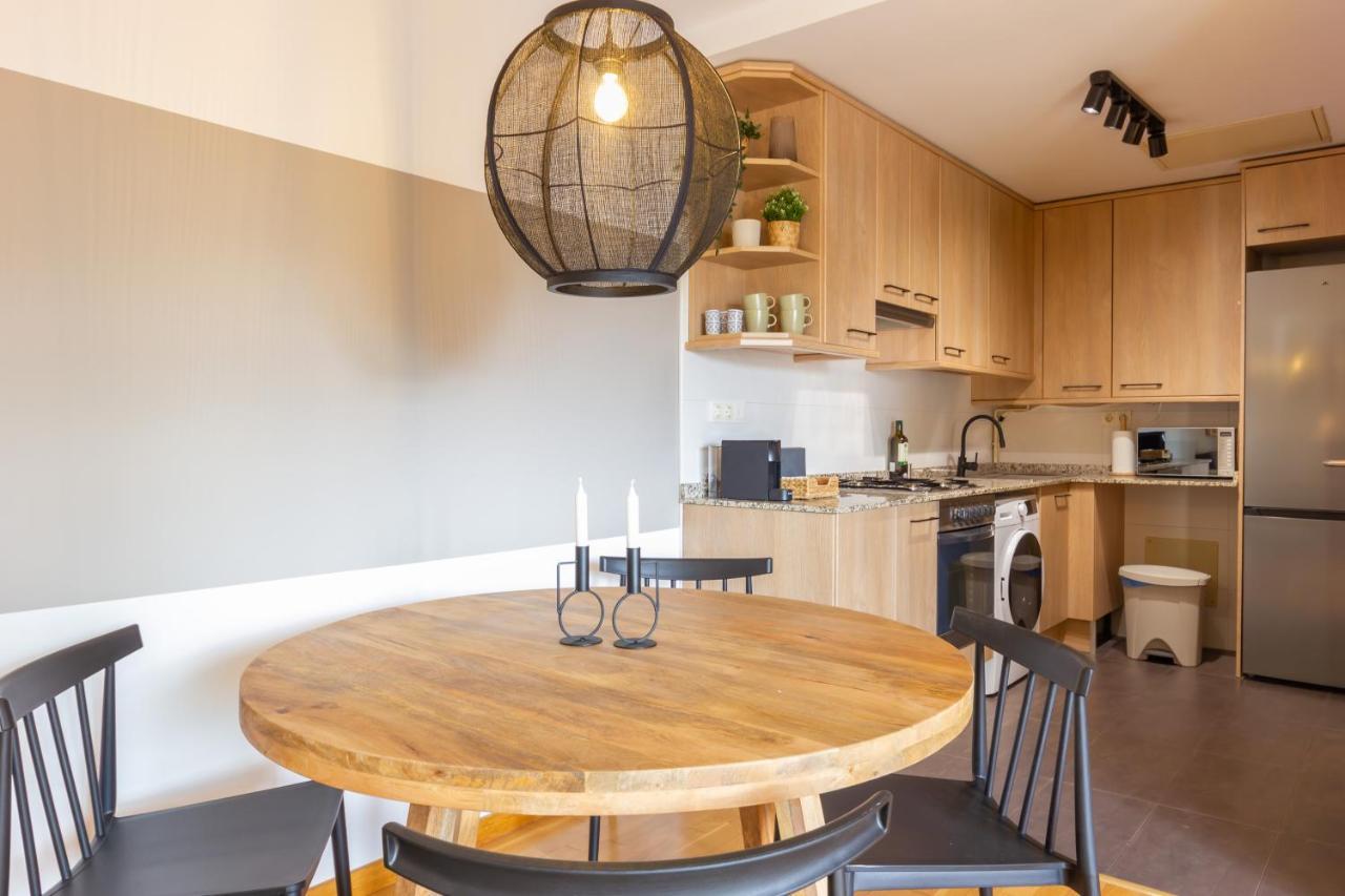 Apartmán Elegante Duplex En Terrassa, Barcelona Exteriér fotografie