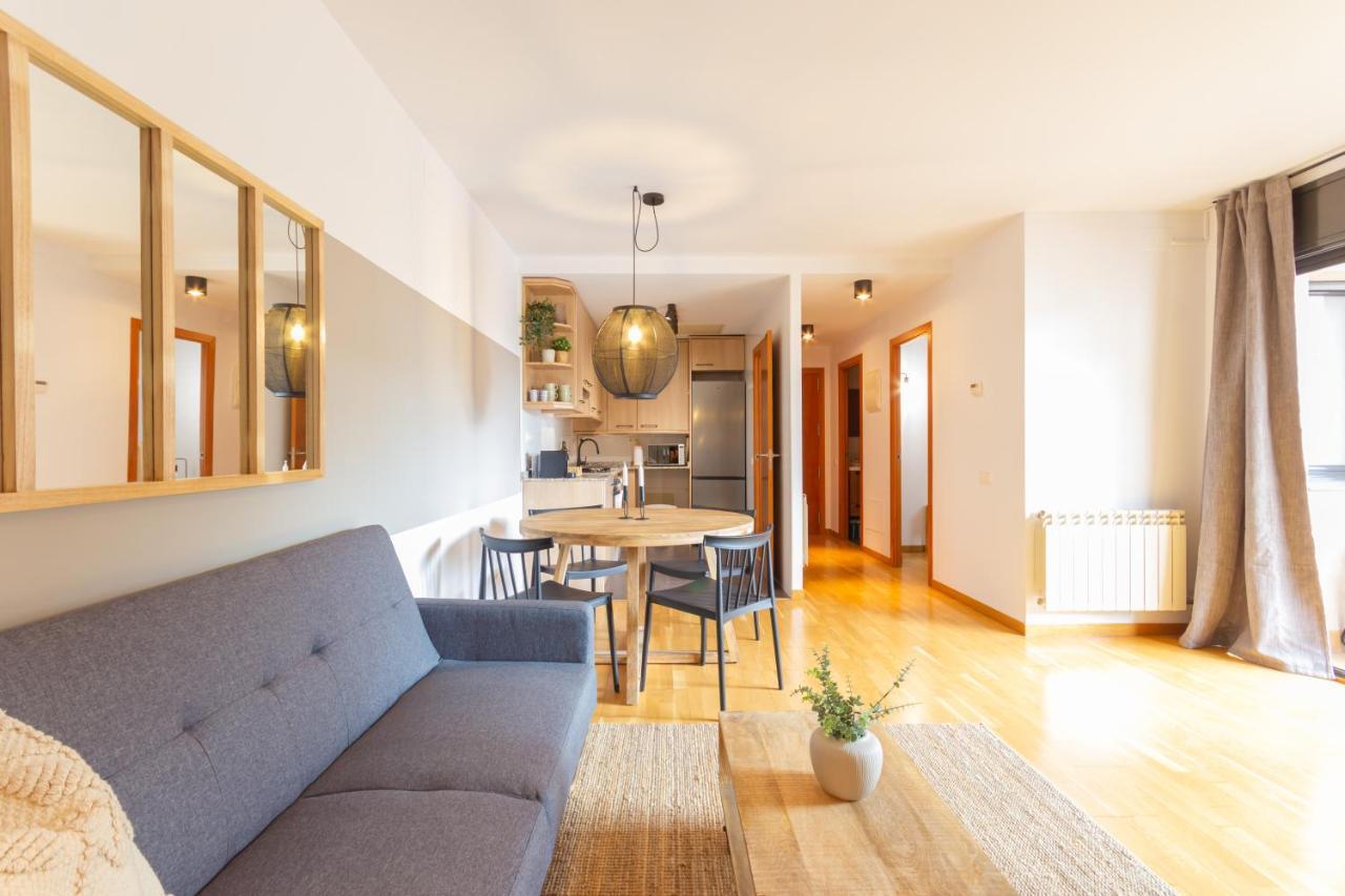 Apartmán Elegante Duplex En Terrassa, Barcelona Exteriér fotografie